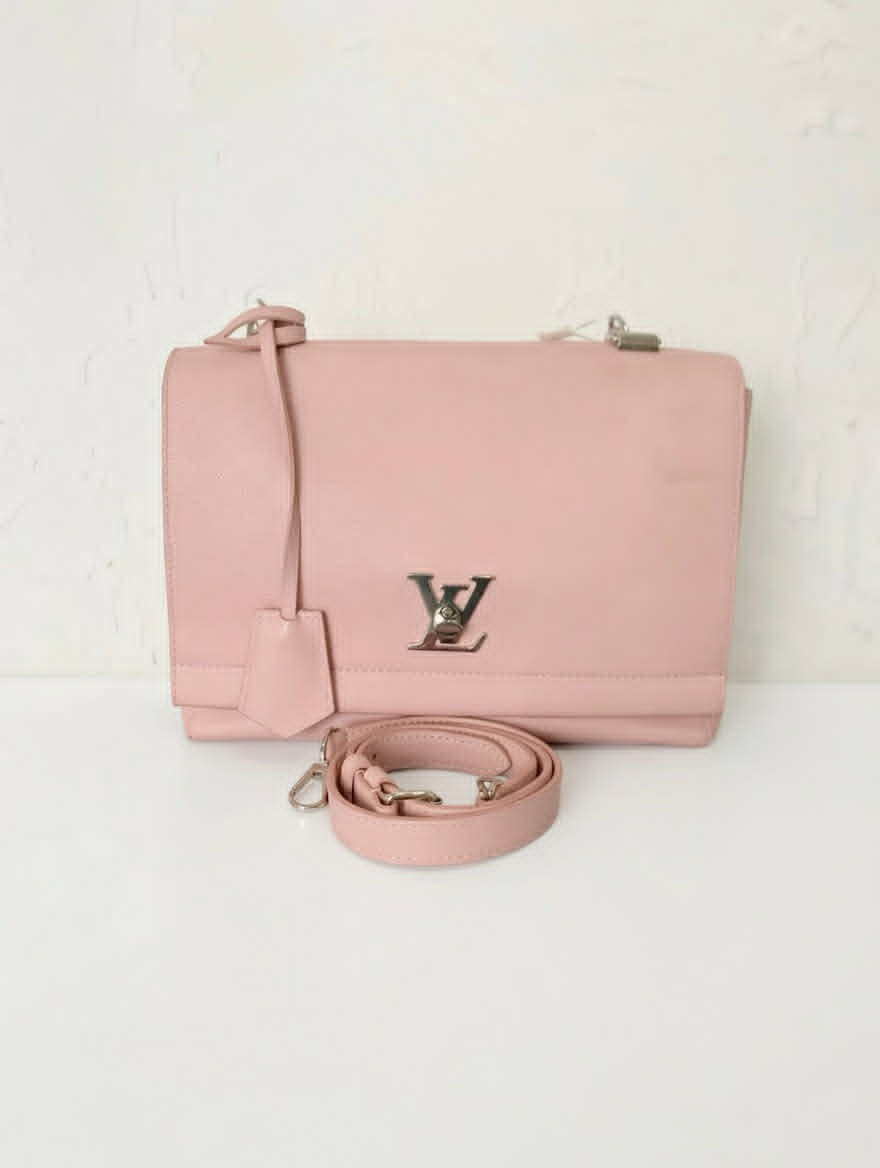 Louis Vuitton Twist MM (Pink)