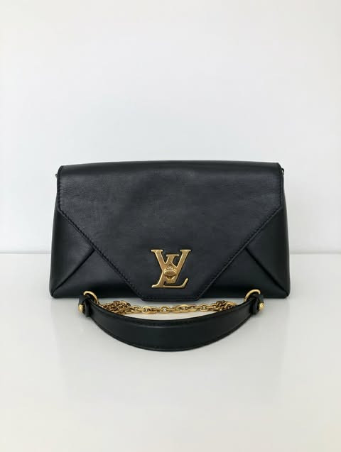 Louis Vuitton Pochette Métis East-West